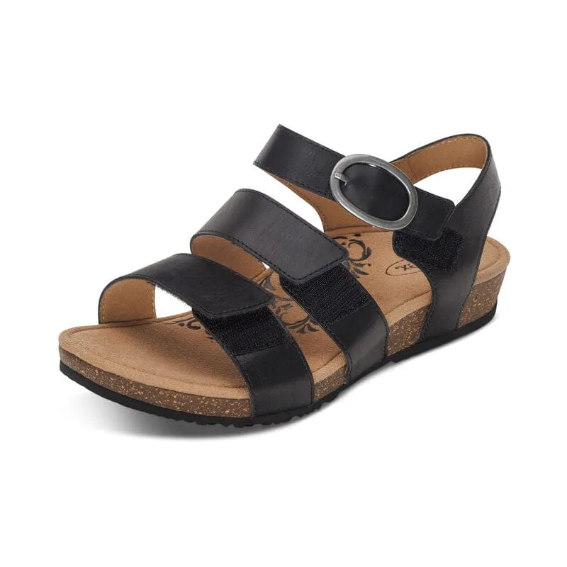 Aetrex Women's Lilly Sandals- Black
