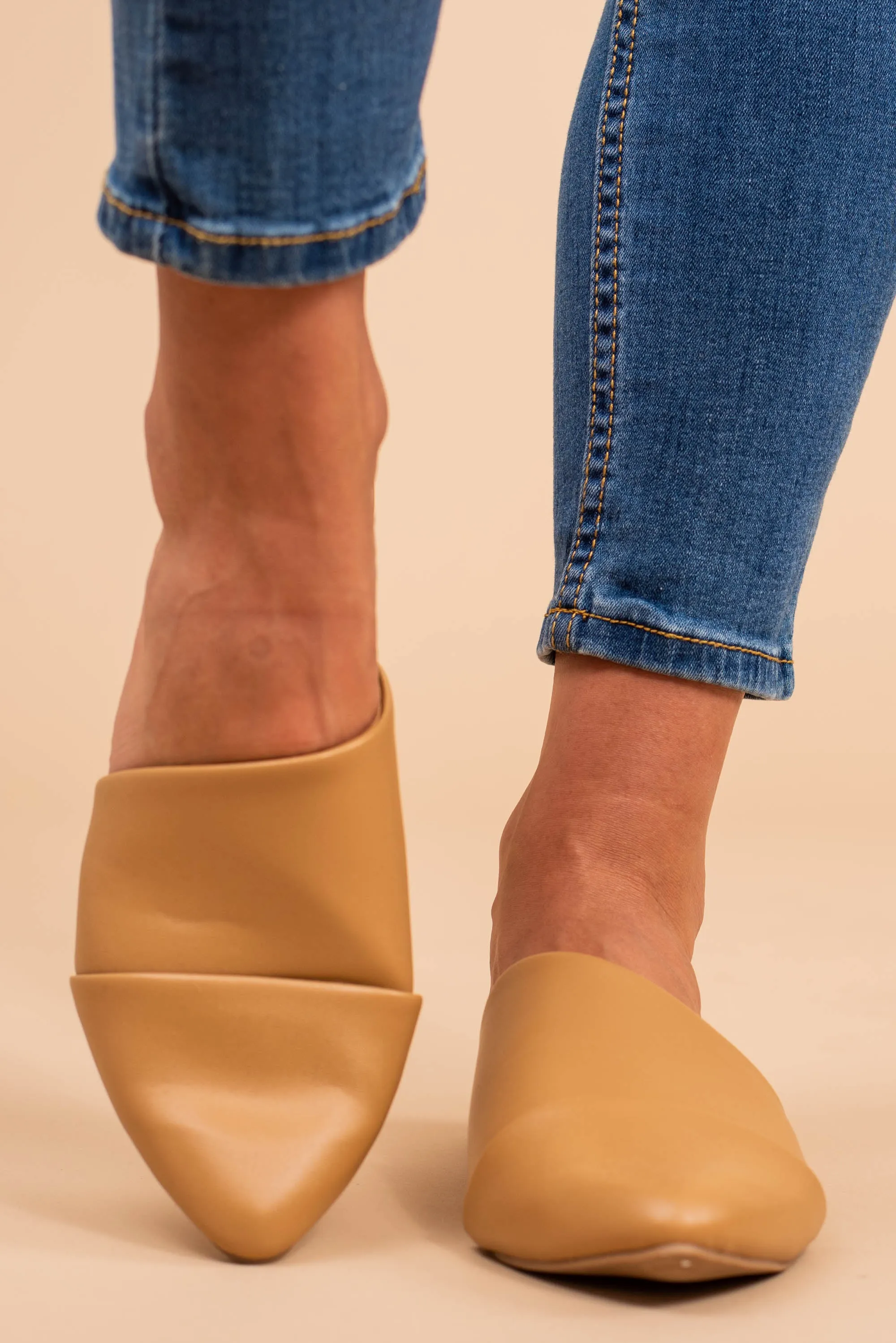 Best I've Ever Been Butterscotch Brown Flat Mules