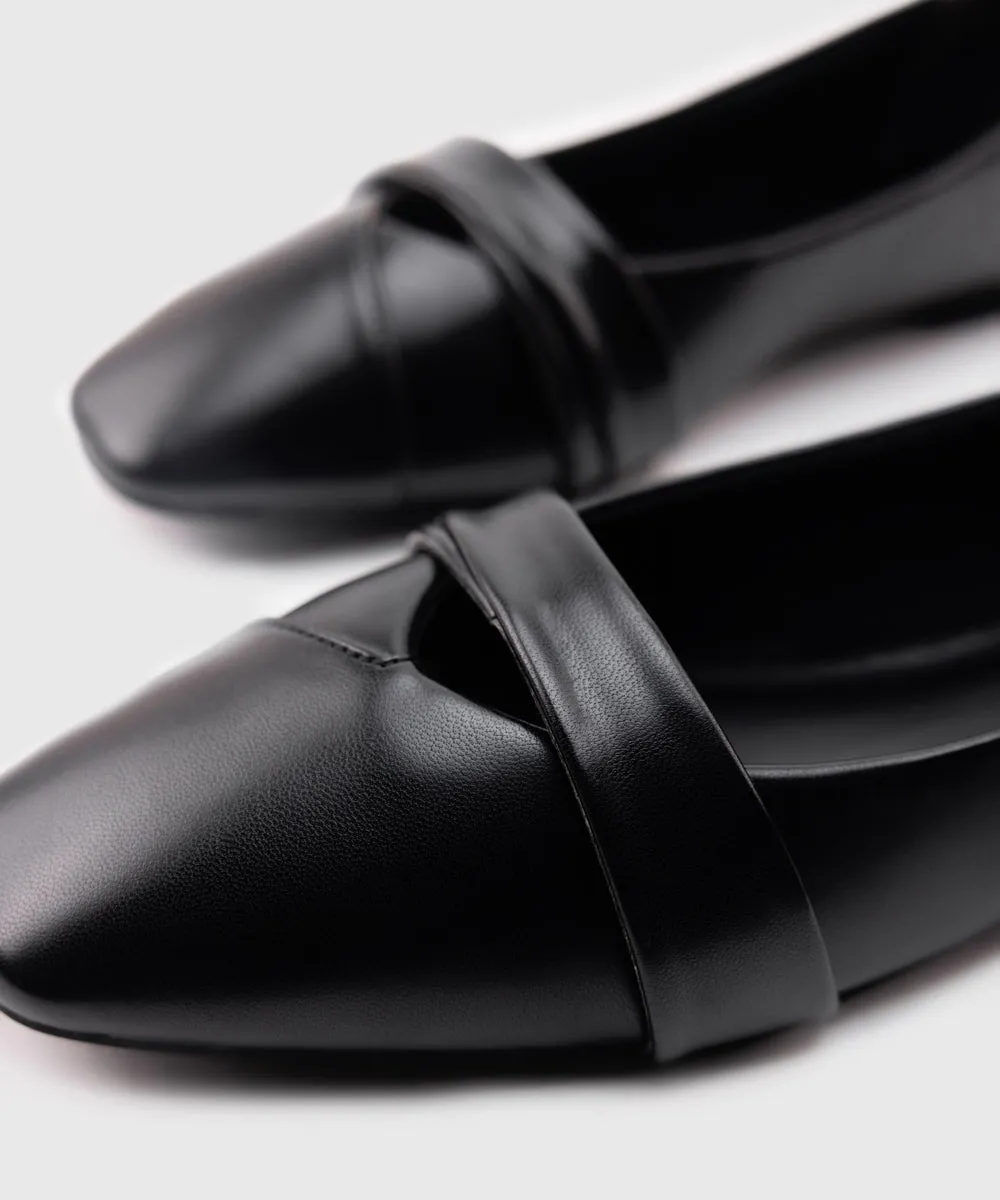 Black Moccasins