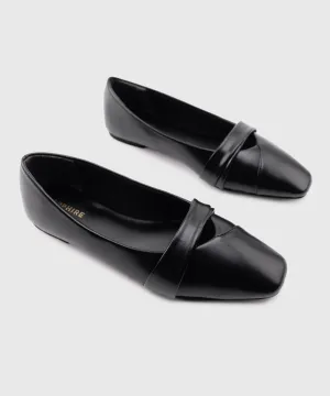 Black Moccasins