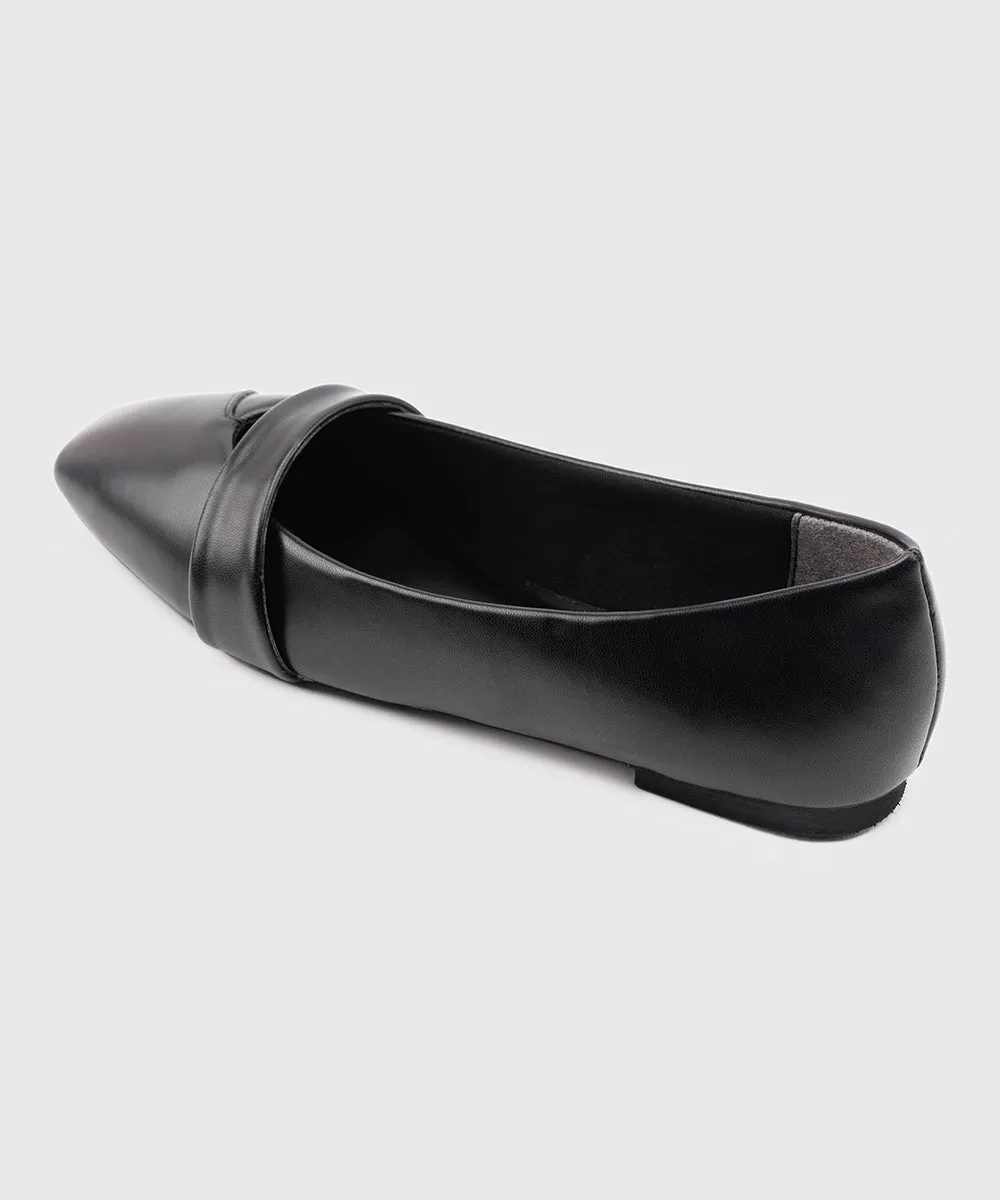 Black Moccasins