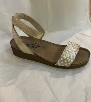 Naot Women's Abbie Wedge Sandals- White Metallic Gold