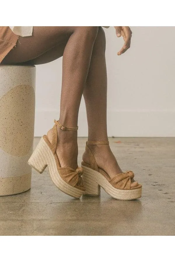 OASIS SOCIETY Mackenzie - Espadrille Wedge Sandal, Latte