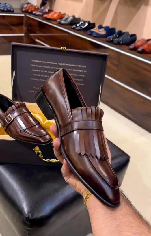 Walnut Patina Fringes moccasins